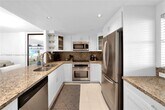 Foto principal - 3750 NE 170th St