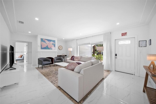 Foto del edificio - 1625 Johnson St