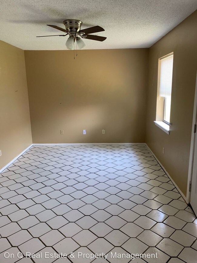 Building Photo - 3 br, 1 bath Apartment - 693 Jill