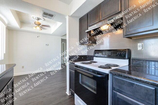 Foto del edificio - 4554 E Paradise Village Pkwy N