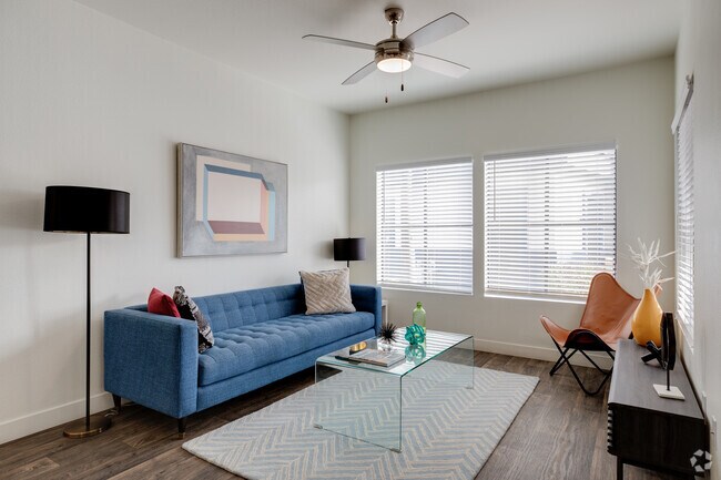 Interior Photo - Portola South Mountain