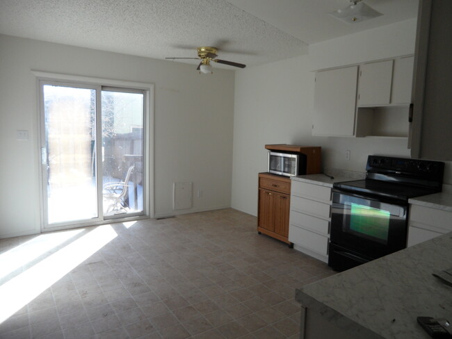 Building Photo - 1365 N 18th St