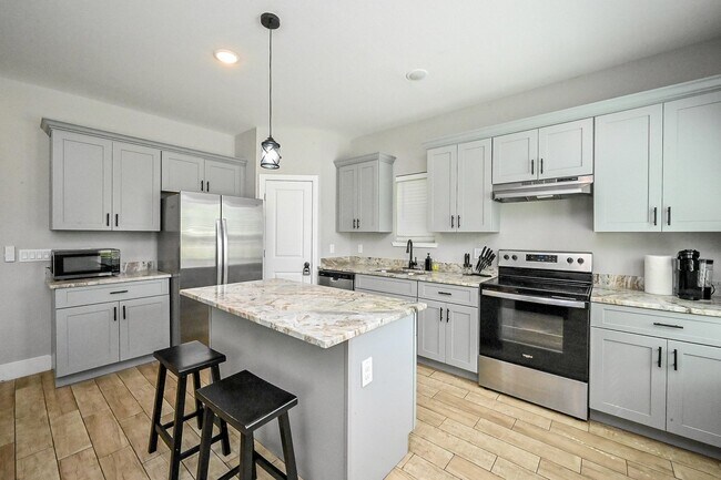 Foto del edificio - 5007 Briscoe St