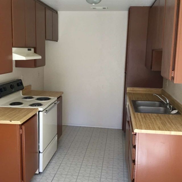 Foto del edificio - Triplex For Rent in Stockton