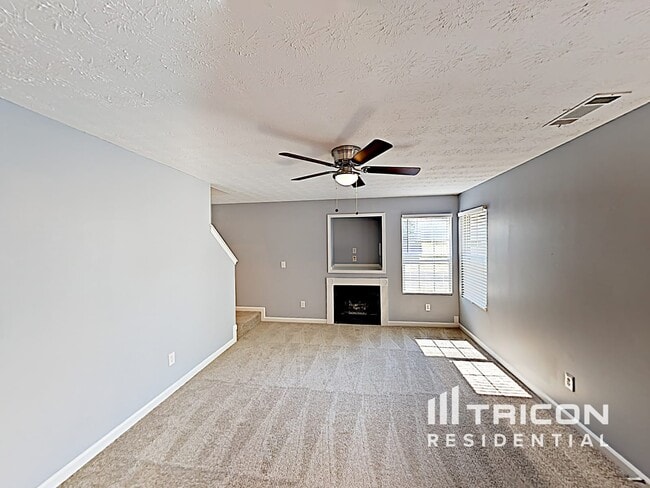 Building Photo - 460 Arthurs Ln