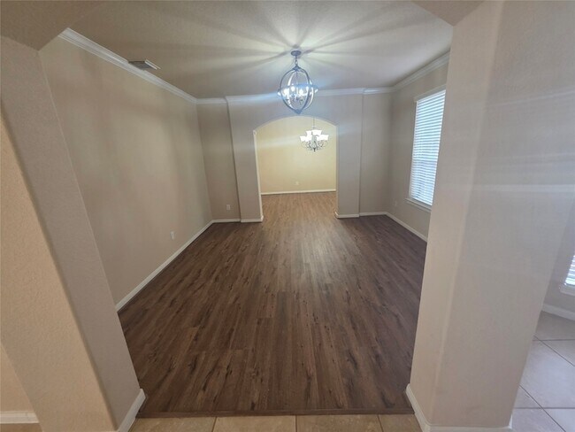 Foto del edificio - 2520 Garnetfield Ln