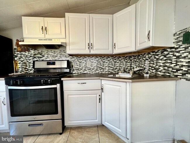 Cocina - 1405 Cotton St
