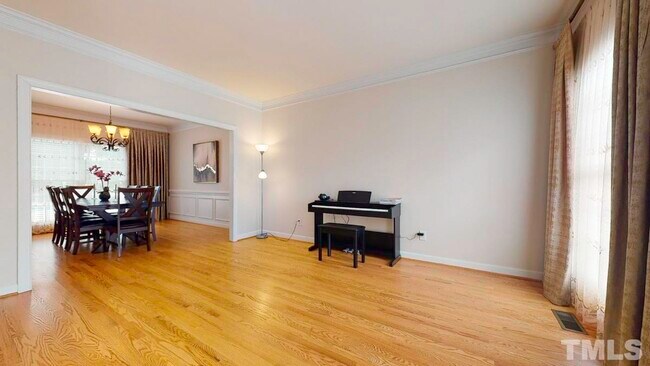 Foto del edificio - 907 Haddon Hall Dr