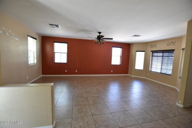 Building Photo - 7430 S 27th Way