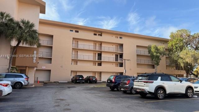 Foto del edificio - 8895 Fontainebleau Blvd