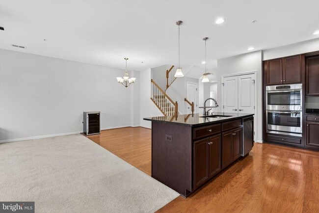 Foto del edificio - 8129 Greenbelt Station Pkwy