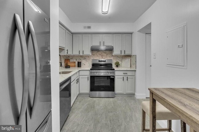 Foto del edificio - 201 Timber Creek Rd