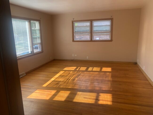 Building Photo - 3536 N 85th St