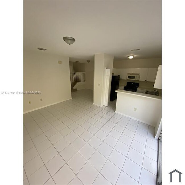 Foto del edificio - 1529 SE 24th Ct