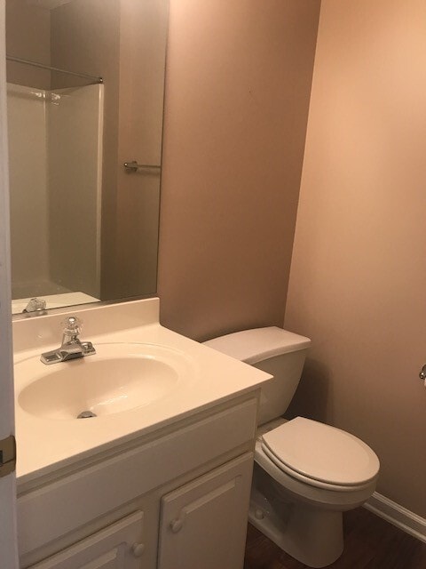 Building Photo - Charming 2-Bed / 2-Bath Condo in Desirable...