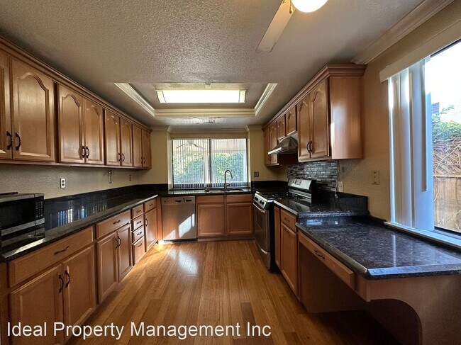 Building Photo - 3 br, 2 bath House - 11052 Hastings Ct