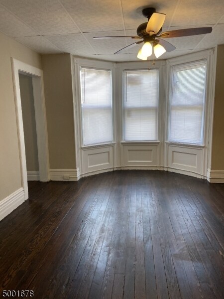 Foto del edificio - 369 Littleton Ave