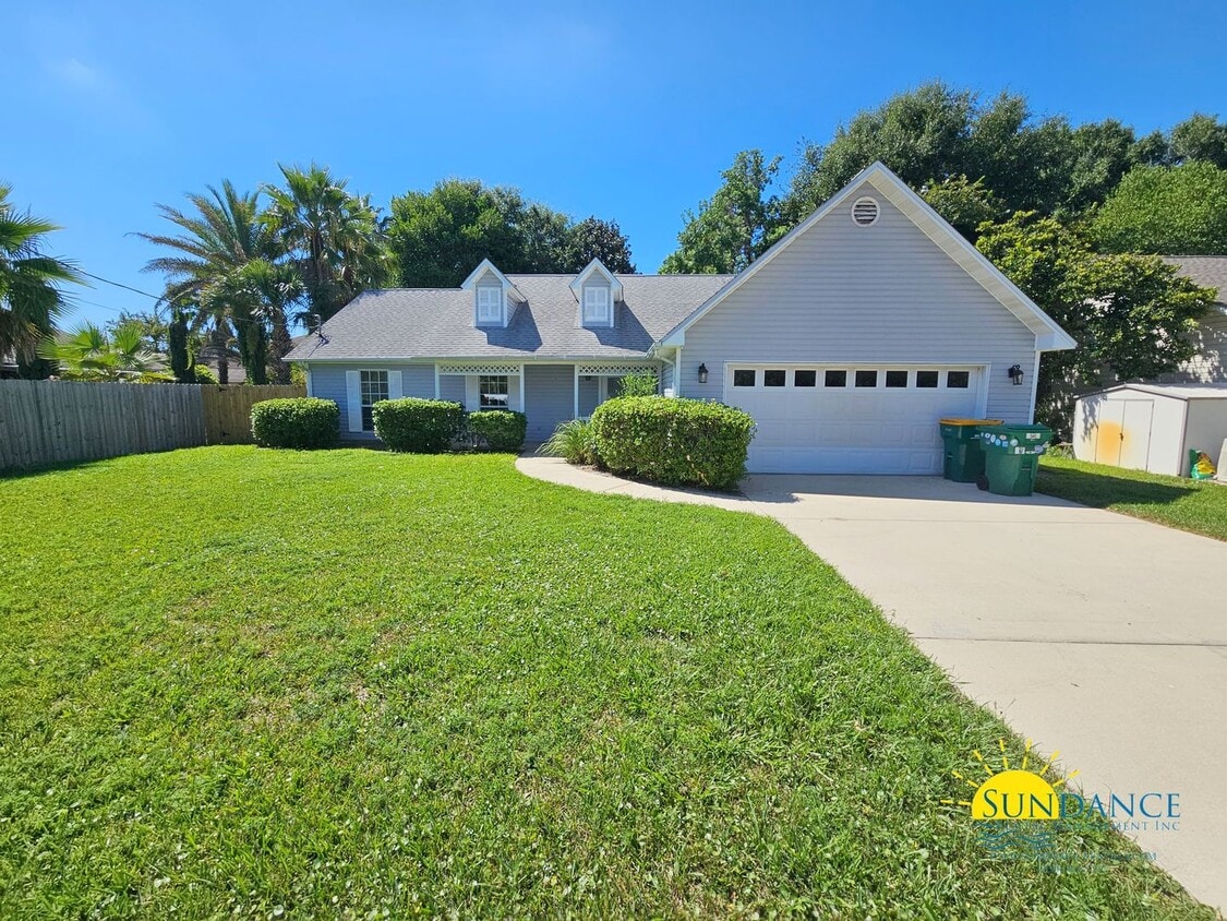 Primary Photo - Charming 3-Bedroom Home in Destin!