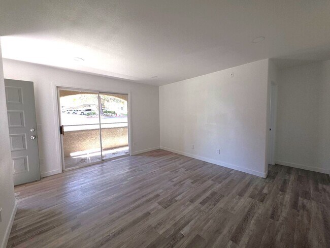Building Photo - Recently Upgraded with a Modern Touch 1st floor 2bd 2bath