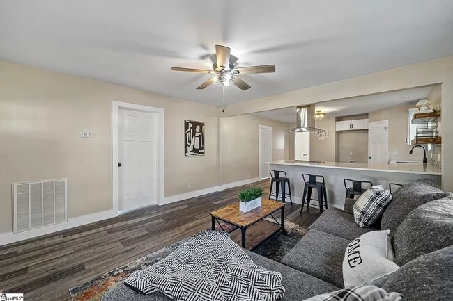 Foto del edificio - 212 E Bearden St
