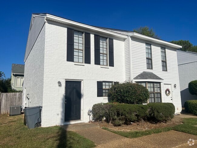 Building Photo - 6259 Woodrun Pl