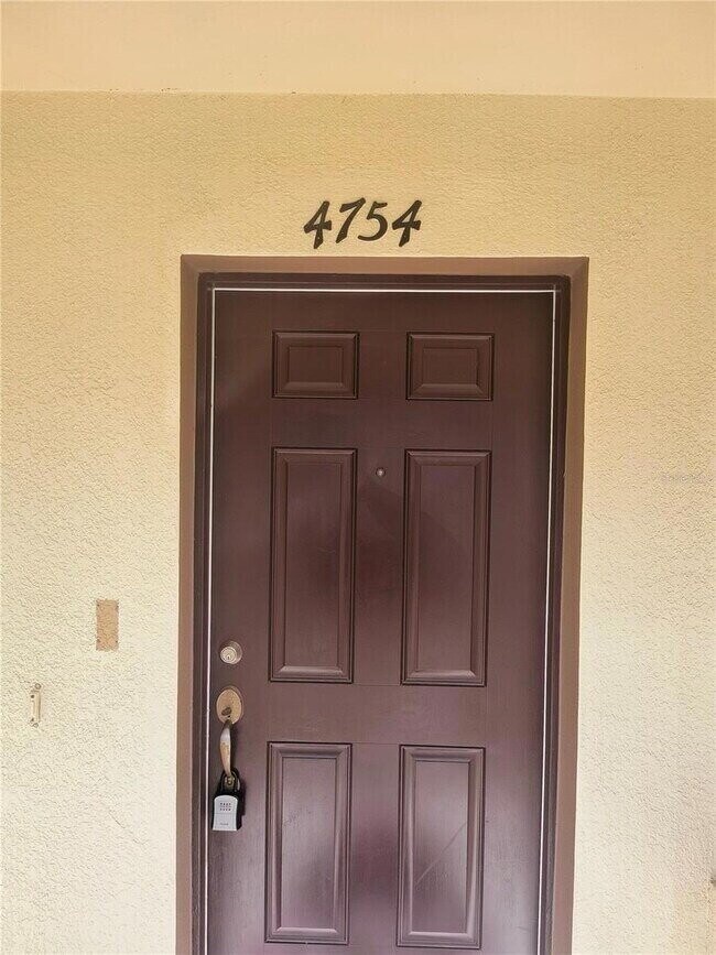 Foto del edificio - 4754 Chatterton Way