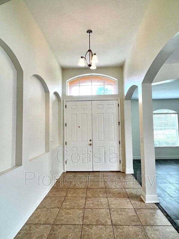 Building Photo - 10310 Holland Rd