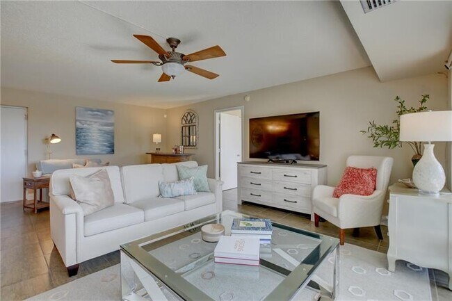 Foto del edificio - 2841 N Ocean Blvd