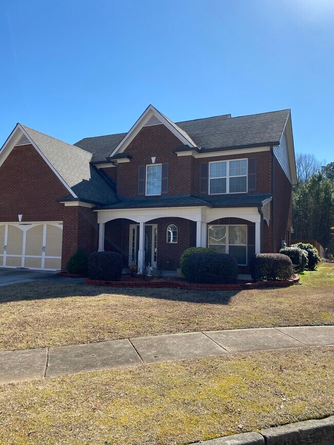 Foto del edificio - 4383 Pond Edge Rd