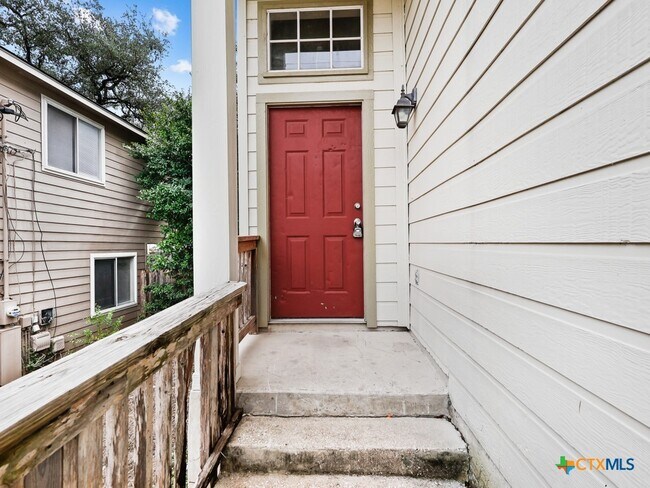 Foto del edificio - 825 Sagewood Trail