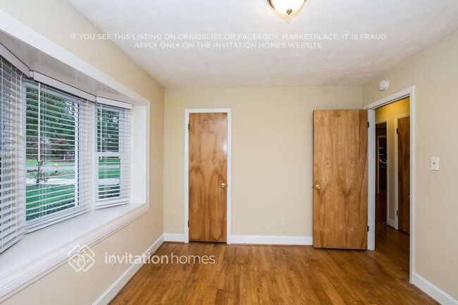 Building Photo - 3860 Litchfield Rd