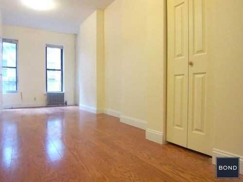 Foto del edificio - 423 E 73rd St