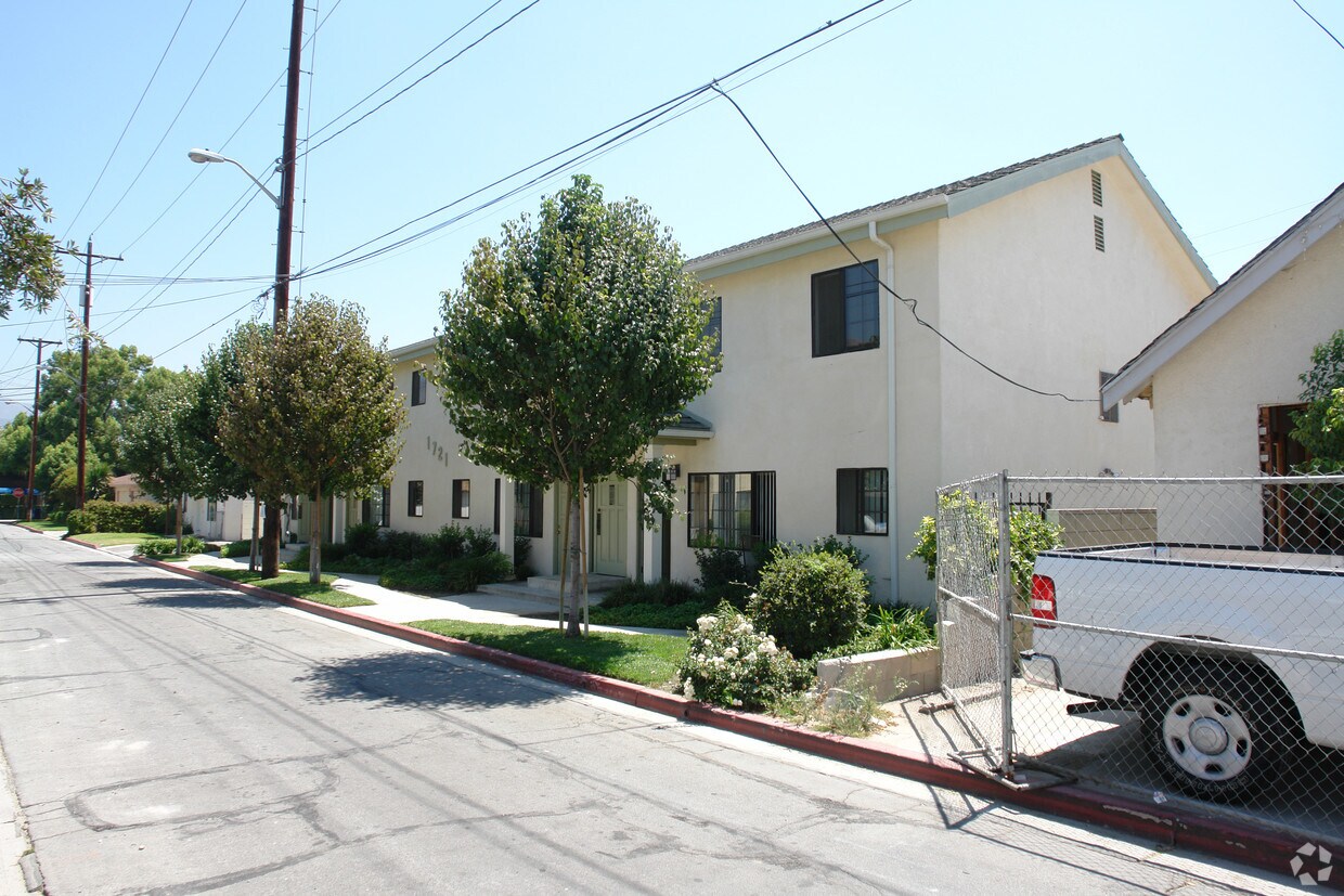 Foto principal - 1721 Elliott Dr