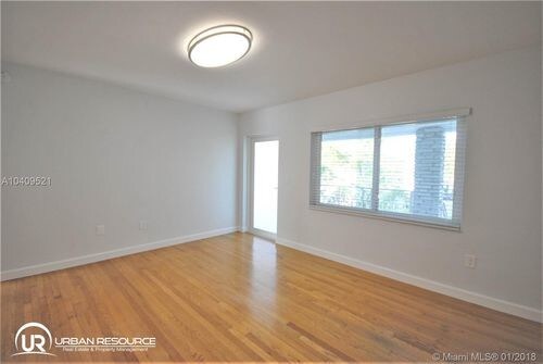 Foto del edificio - 117 S Shore Dr