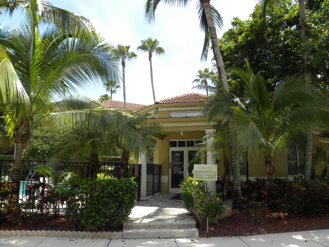 Foto del edificio - 761 N Pine Island Rd