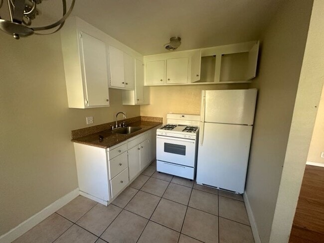 Building Photo - Birchwood Meadows