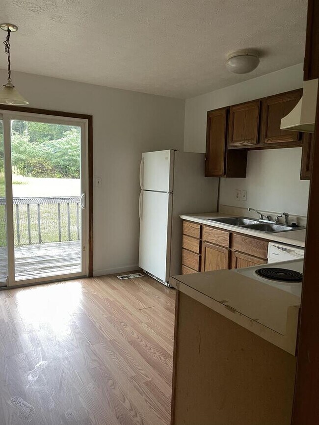 Building Photo - 310 Winters Way