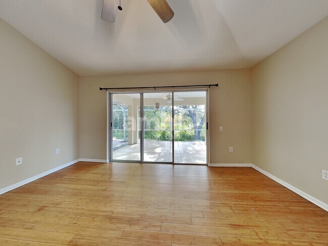 Foto del edificio - 807 Ridge Haven Dr