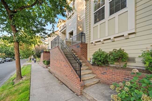 Foto del edificio - 6610 NE Rosebay Dr