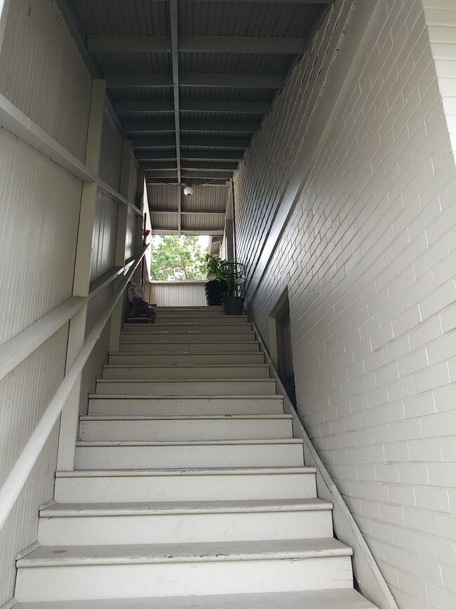 Foto del edificio - 164 Webb Duplex