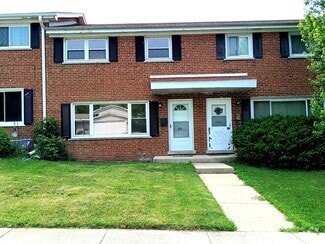Building Photo - 242 S Cherry St