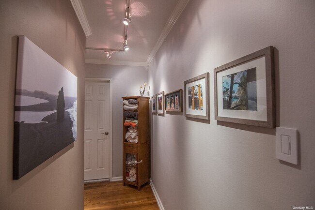 Building Photo - 118-66 Metropolitan Ave