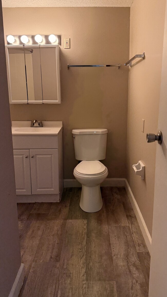 Building Photo - The Pointe on Fleur Apartments