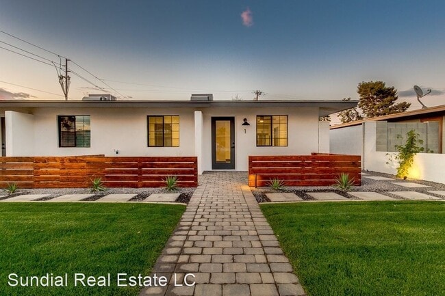 Building Photo - 6802 E Avalon Dr