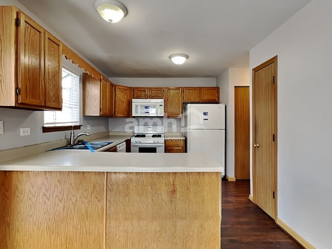 Building Photo - 12 W Country Walk Dr