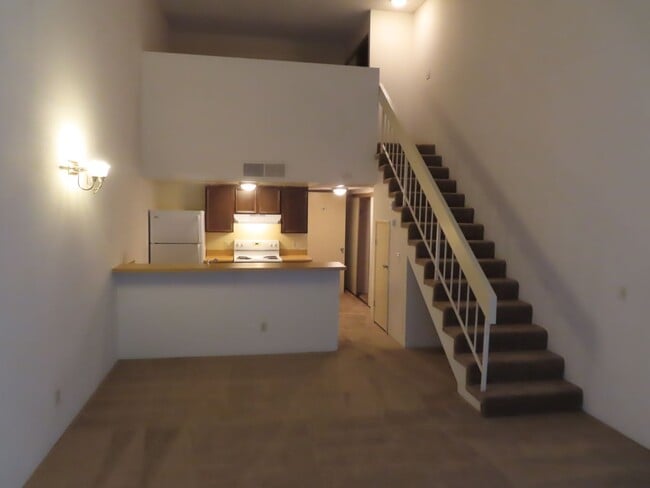 Foto del edificio - Loft Style One Bedroom Condo in Mission Valley