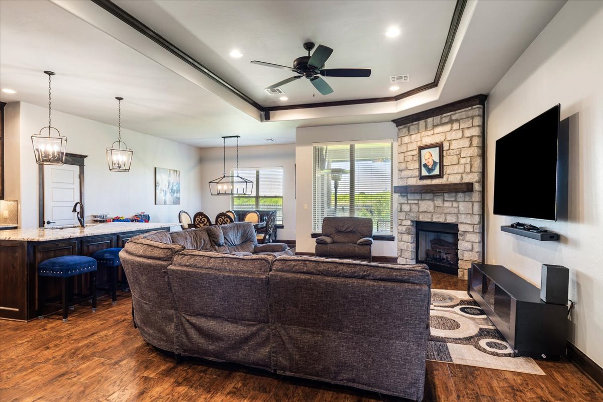 Foto principal - 1112 NW St James Pl