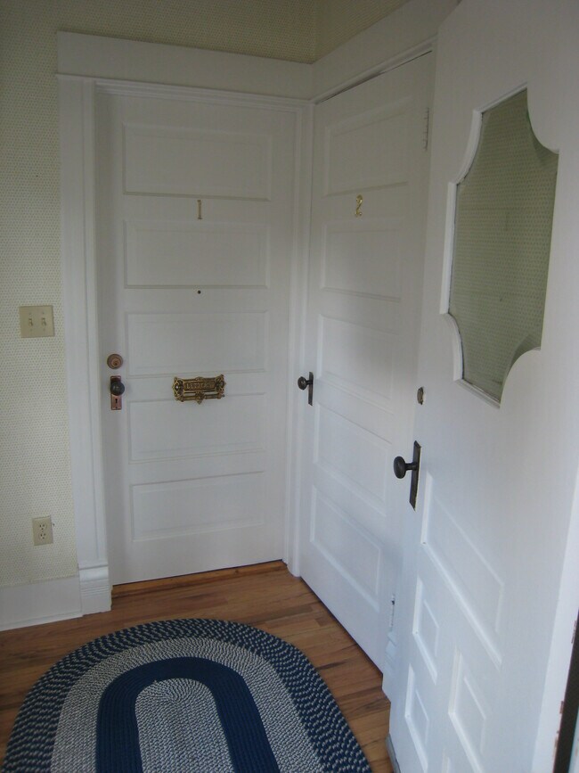 Foto del edificio - 304 Peterson St