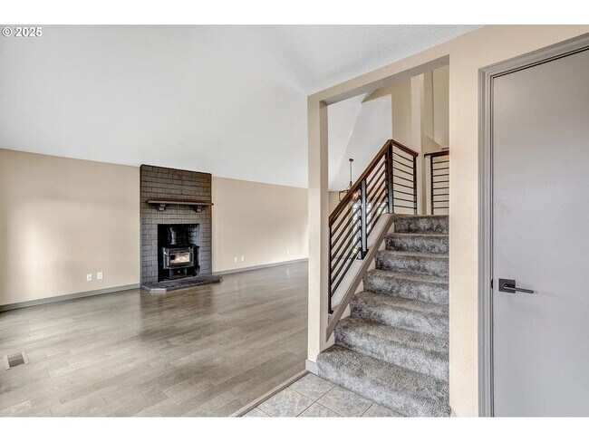 Foto del edificio - 3017 SE Brookwood Ave