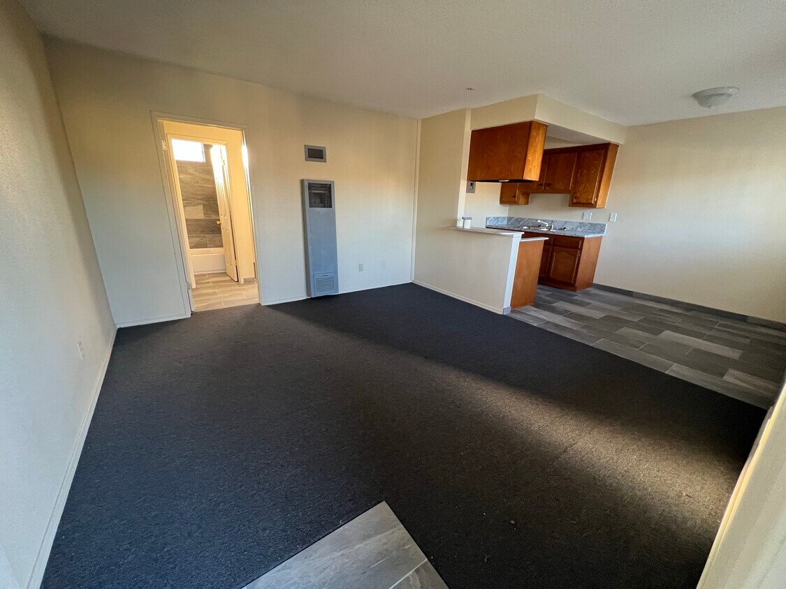 Foto principal - 3530 Josephine St
